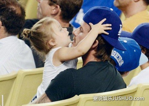 世界上最帅的男人和他的“情人”