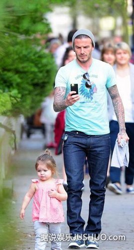 世界上最帅的男人和他的“情人”