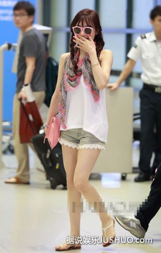 尼坤首度回应与Tiffany恋情：我会照顾好她