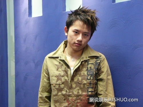 罗琦清纯邓紫棋撞脸Ella 《我是歌手2》众星旧照曝光