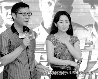 范冰冰张柏芝柳岩 盘点惨遭强吻袭胸的明星/图