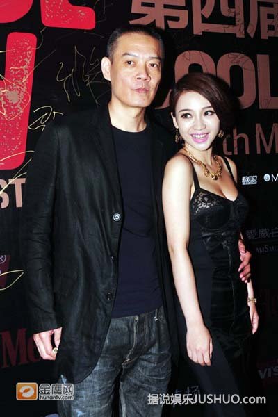 范冰冰张柏芝柳岩 盘点惨遭强吻袭胸的明星/图