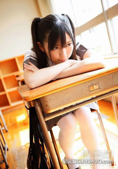 AKB48五月推出夏日新碟 渡边泳装麻友任主角 AKB48五月推出夏日新碟 渡边泳装麻友任主角