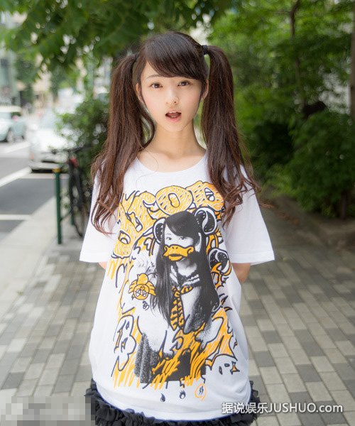 日本双马尾萌妹走红网络 身高154cm清纯可爱 日本双马尾萌妹走红网络 身高154cm清纯可爱