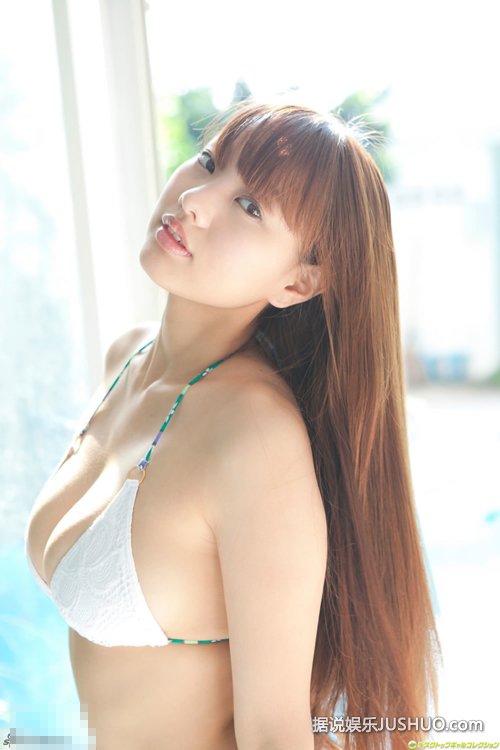 G奶厚唇美女松本纱雪性感写真 丰胸雪肤美艳诱人