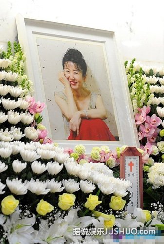 韩国女艺人金慈玉因肺癌去世