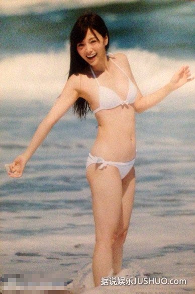 C奶美颜歌姬白石麻衣湿身出浴丽人清纯