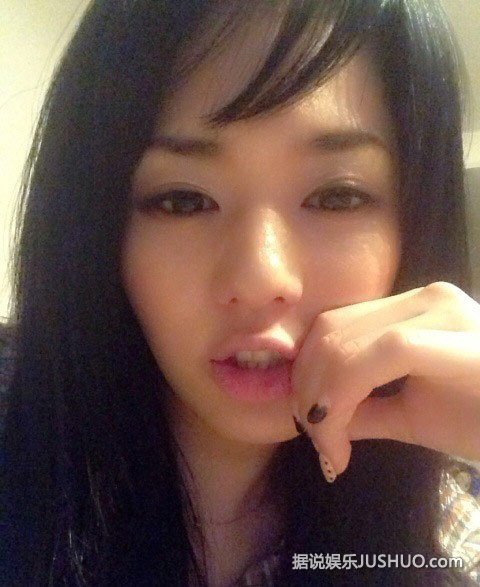 苍井空上擂台打泰拳 网友：拍动作片的好材料(图)