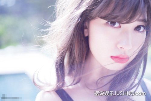 AKB小嶋阳菜尺度全开 展露性感美臀 AKB小嶋阳菜尺度全开 展露性感美臀