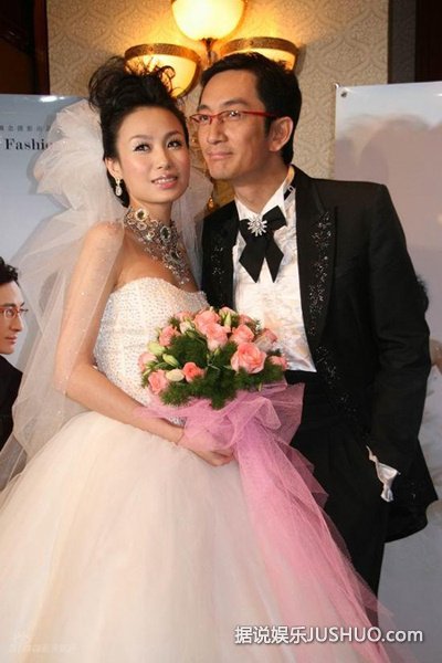 钟汉良神秘爱人曝光 盘点那些爱娶粉丝的明星