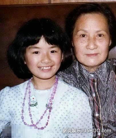 黄奕出轨遭前夫补刀 揭黄奕成长往事：曾认香港干爹