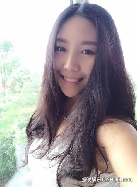 纪敏佳晒美照自称底子好 网友:整了就谦虚点 纪敏佳晒美照自称底子好 网友:整了就谦虚点