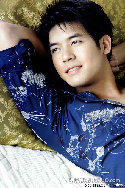 泰版《浪漫满屋》热播 扒一扒泰国十大完美男神 泰版《浪漫满屋》热播 扒一扒泰国十大完美男神