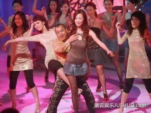 范冰冰王菲杨幂张柏芝 趁乱惨遭摸胸强吻的女星