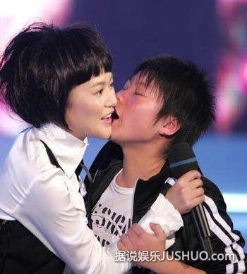 范冰冰王菲杨幂张柏芝 趁乱惨遭摸胸强吻的女星