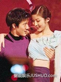 范冰冰王菲杨幂张柏芝 趁乱惨遭摸胸强吻的女星