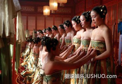 唐朝的女人为何喜欢坦胸露乳？