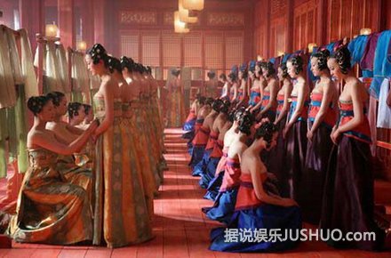 唐朝的女人为何喜欢坦胸露乳？