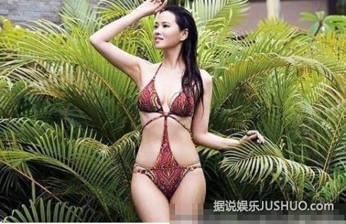 45岁伊能静昔日大尺度写真 玩浴室湿身诱惑(图)