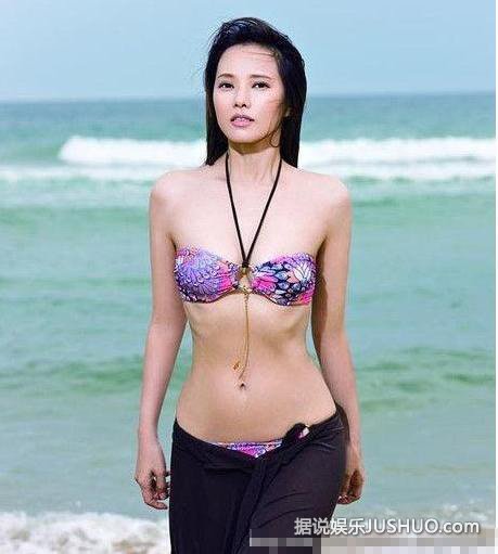 45岁伊能静昔日大尺度写真 玩浴室湿身诱惑(图)