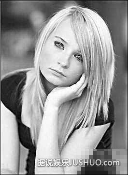 韩医生28年助320人变性 揭最美变性人