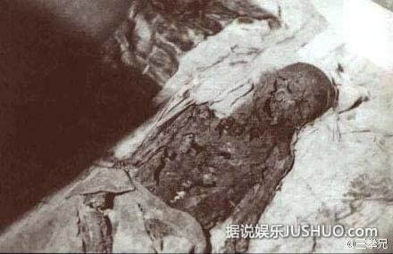 慈禧变干尸 死后被盗墓者撕破脸皮惨遭凌辱