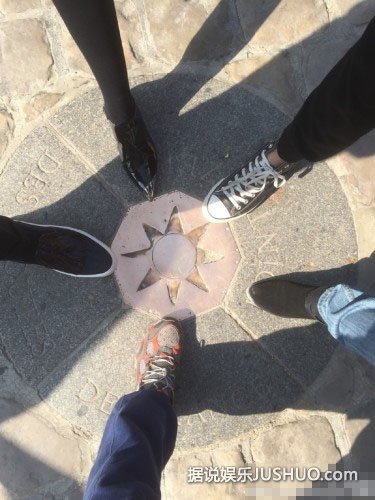 古力娜扎疑回应与张翰绯闻:活给自己看 古力娜扎疑回应与张翰绯闻:活给自己看