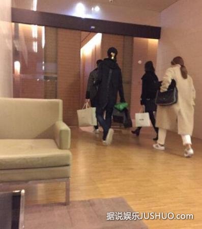 古力娜扎疑回应与张翰绯闻:活给自己看 古力娜扎疑回应与张翰绯闻:活给自己看