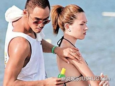 曹格否认暗示阮经天分手 称是其他的朋友