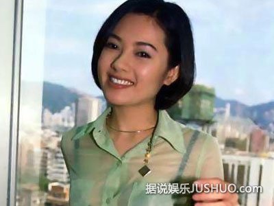 蓝心湄晒整容术后照面部浮肿 大方承认整容