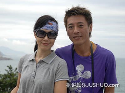 吕颂贤夫妇一心向善 皈依佛门体味人生之乐