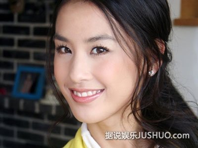 星爷告华谊失败 全副武装躲狗仔