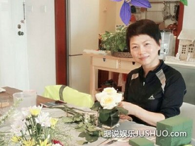 建宁公主刘玉翠容颜依旧 爱心爆棚请看电影