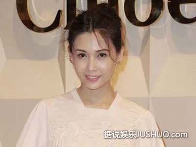 邱淑贞旧照再度疯传网络 吊带热裤性感娇俏