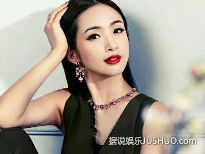林依晨摆脱小女孩模样 烈焰红唇变身成熟少妇 林依晨摆脱小女孩模样 烈焰红唇变身成熟少妇