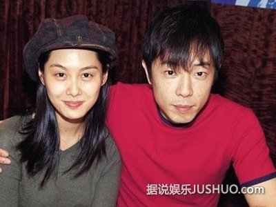 朱茵帮女儿挑礼物 曝周星驰分手曾痴等朱茵