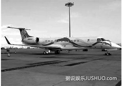 揭秘成龙价值2亿私人飞机