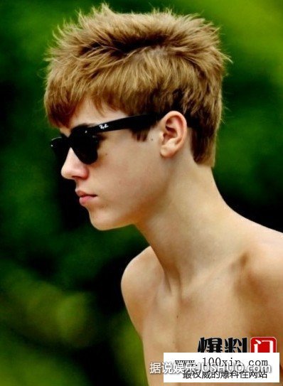 粉丝鉴定贾斯汀比伯裸照疑为伪造