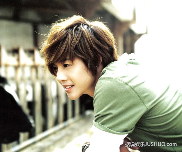 金贤重上海宇宙神摇身变硬汉 金贤重上海宇宙神摇身变硬汉