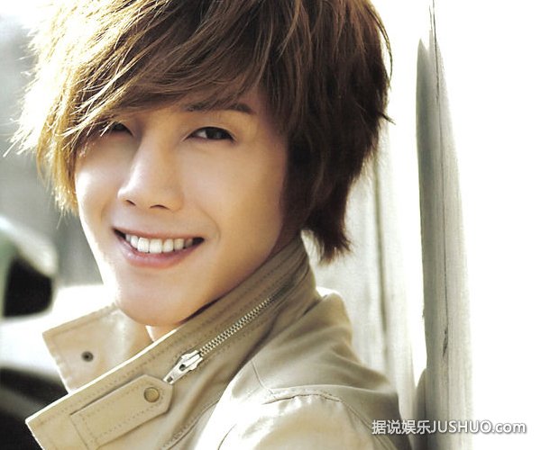 金贤重上海宇宙神摇身变硬汉 金贤重上海宇宙神摇身变硬汉