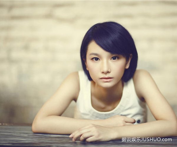 苏妙玲新碟主打 《眼神总会认得》