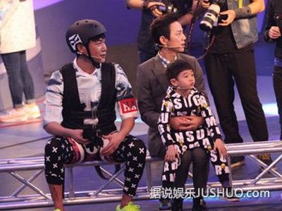 《为她而战》杨阳洋长大了 含泪观战