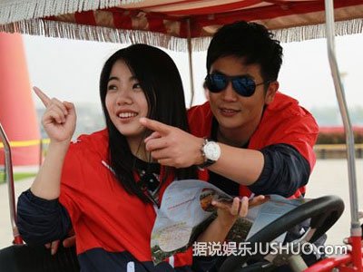 《文学英雄》蒋方舟张晓龙默契十足 成官配