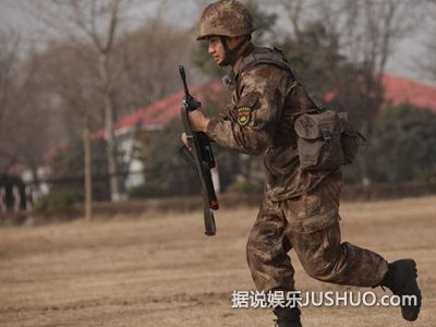 《男子汉》将走进北大 张丰毅再度逆袭