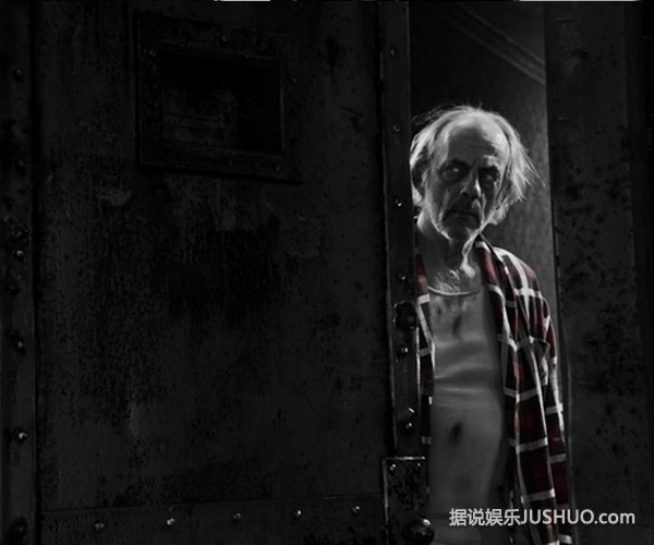 《罪恶之城2》海报被禁 女主角半隐半现尺度大