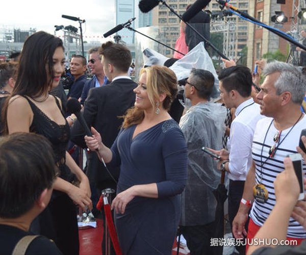 《变形金刚4》热映 赵茜不惧争议获网友力挺