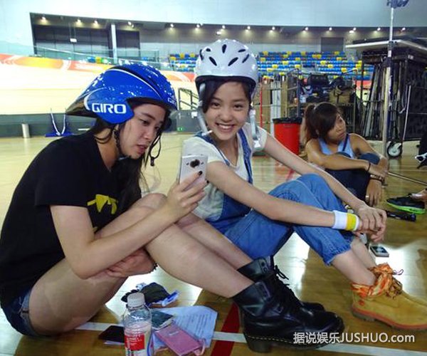 欧阳娜娜香港戏份结束 依依暂别《破风》