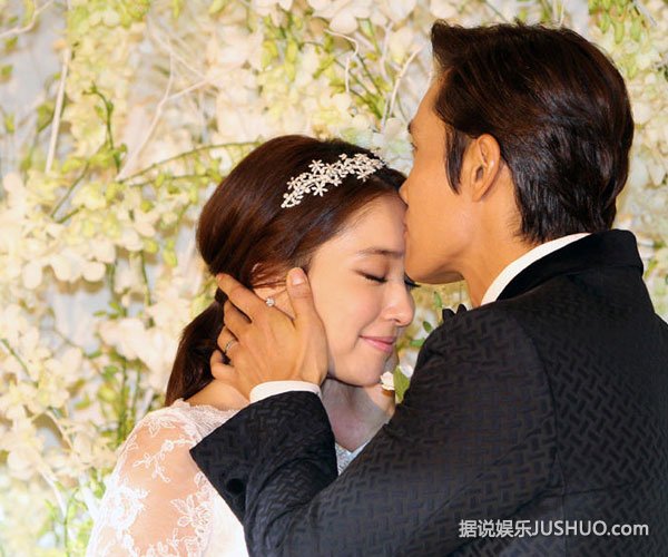 李秉宪宋慧乔分手内幕:玩性花招女受不了 李秉宪宋慧乔分手内幕:玩性花招女受不了