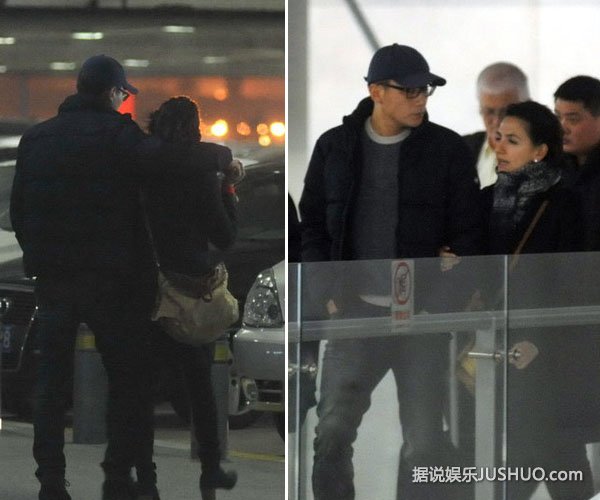 刘烨安娜机场勾肩搂背恩爱秀不停 刘烨安娜机场勾肩搂背恩爱秀不停