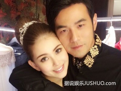 周杰伦初为人夫恶搞 澳洲婚礼将伴郞推水池